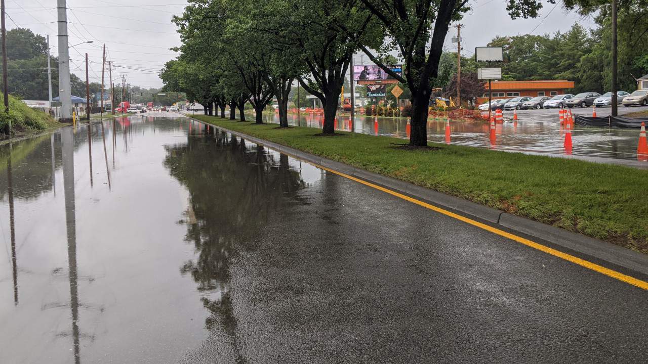 Portion of Orange Ave closed in Roanoke due to flooding
