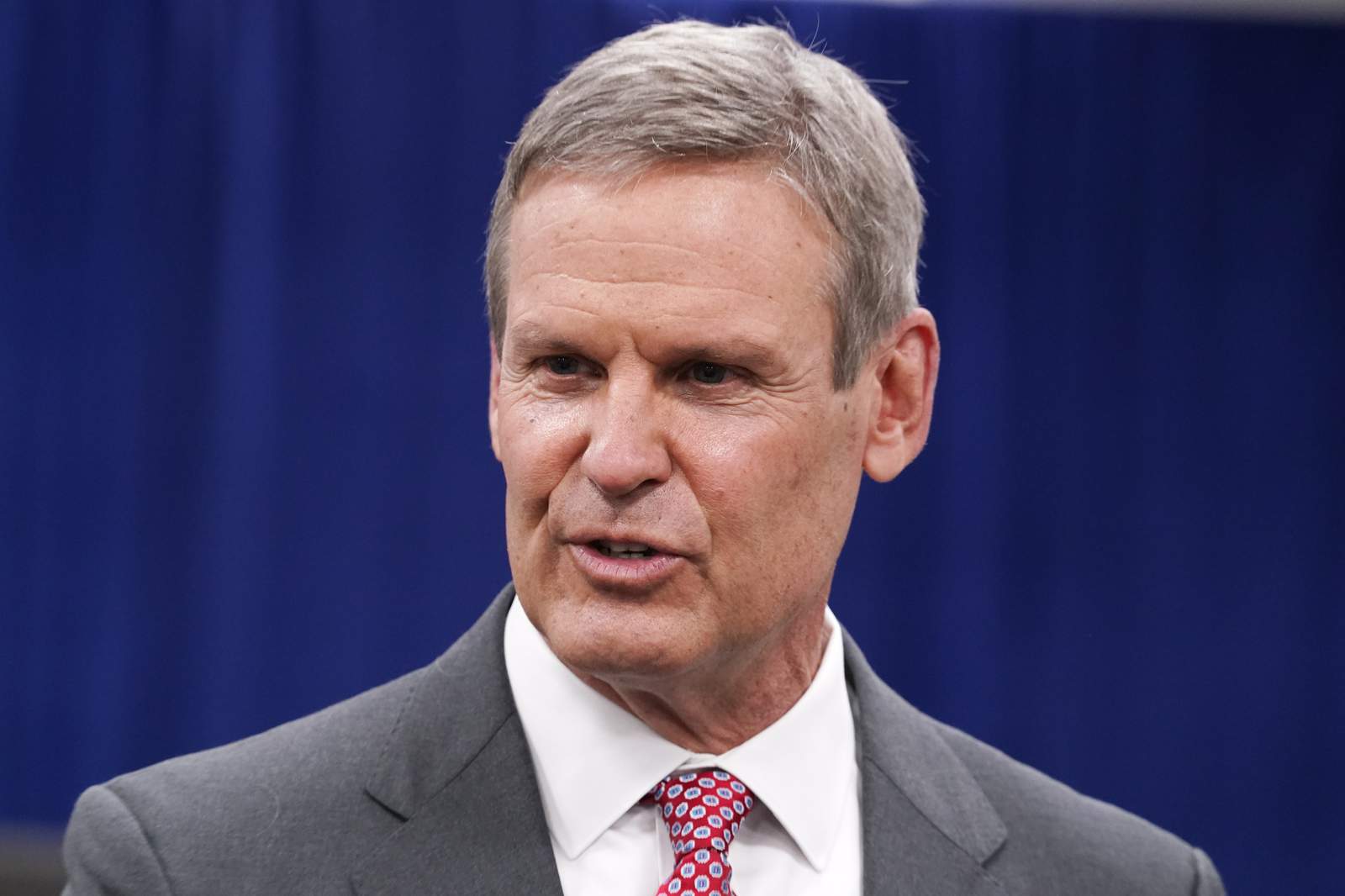 Tennessee governor faces criticism for approach to virus