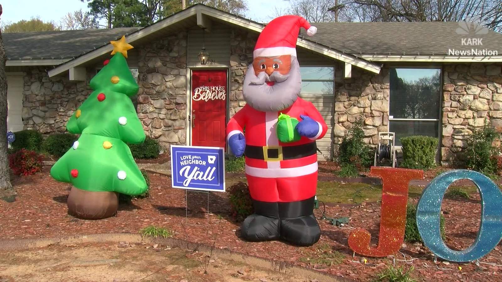 Arkansas homeowner receives letter telling him to take his Black Santa down and move