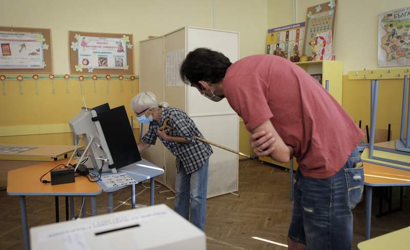 Voters apathetic in Bulgaria's early parliamentary election