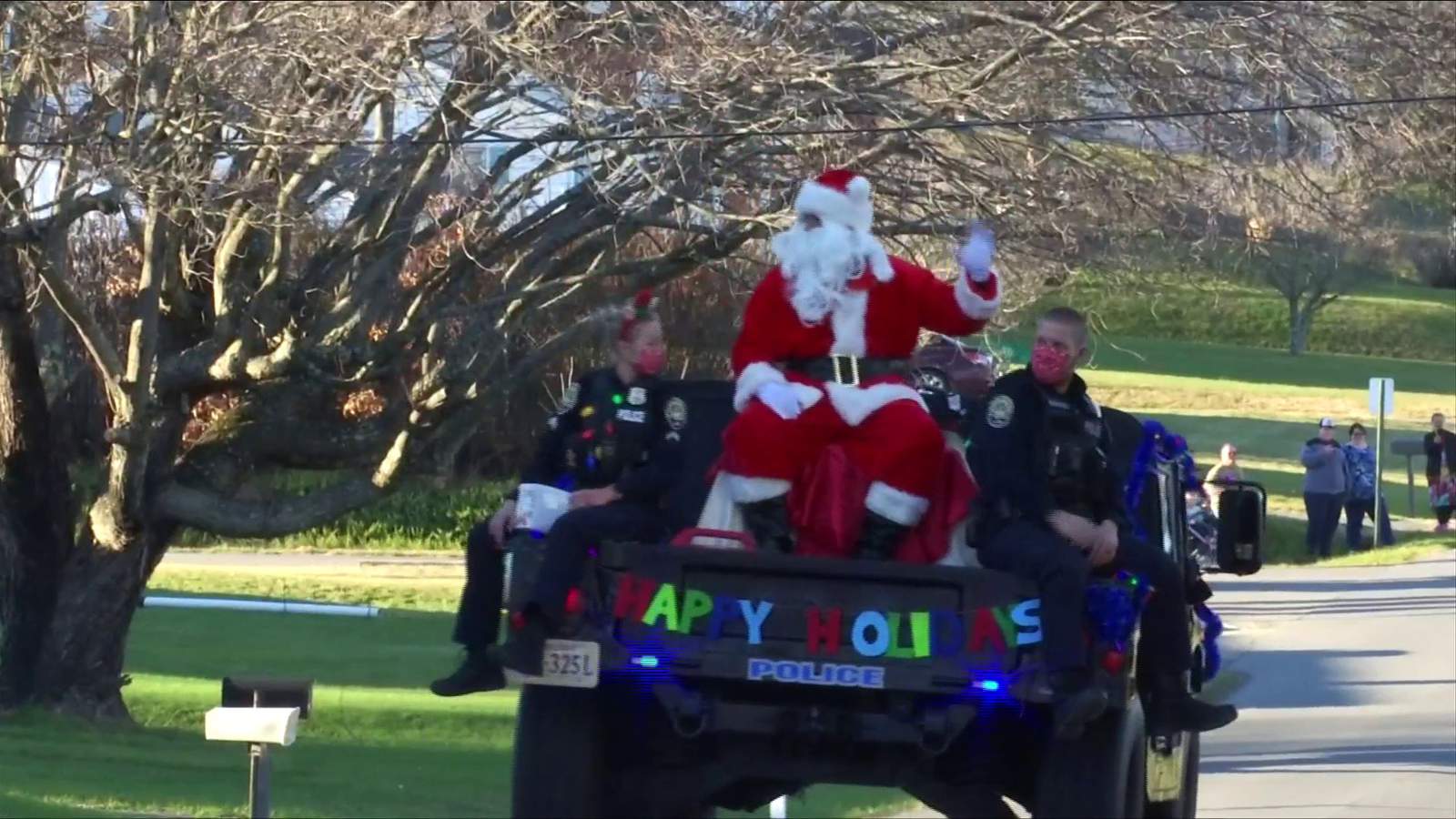 Santa cruises in style with police in Radford