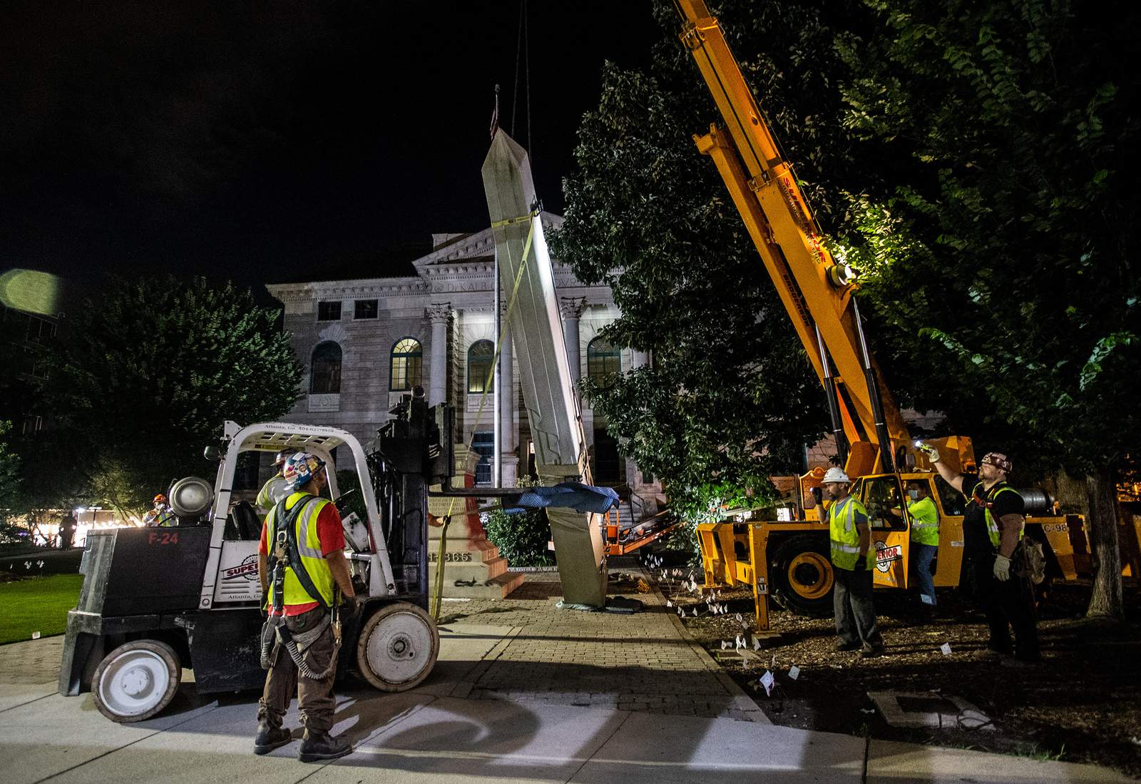 Confederate obelisk removed from Georgia square amid cheers