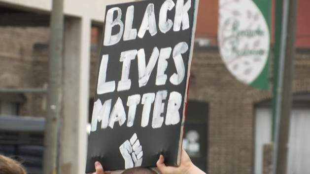 Experts: Police brutality, racism pushing Black anxiety