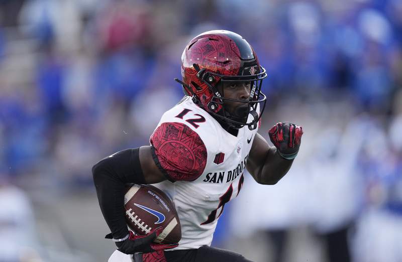 No. 22 San Diego St. builds lead, holds off Air Force 20-14