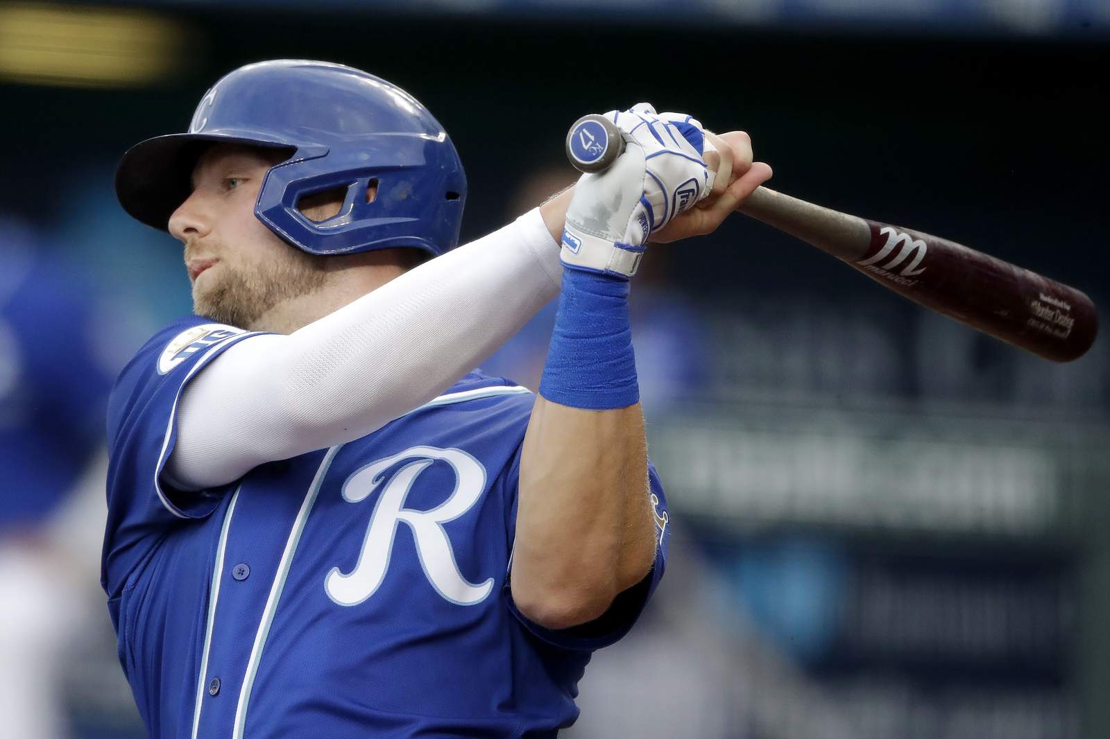 Royals' Dozier tests positive for COVID-19 before exhibition