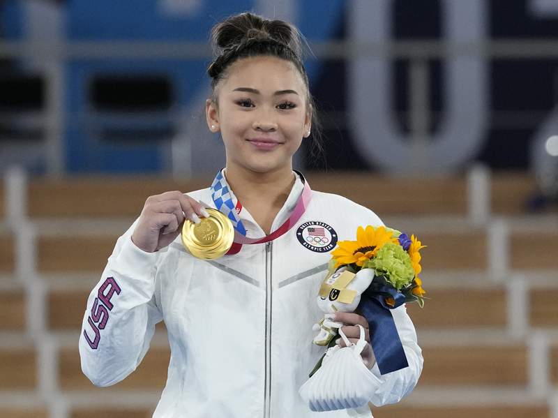 'Happy tears': Lee's gold sparks joy at home in Minnesota
