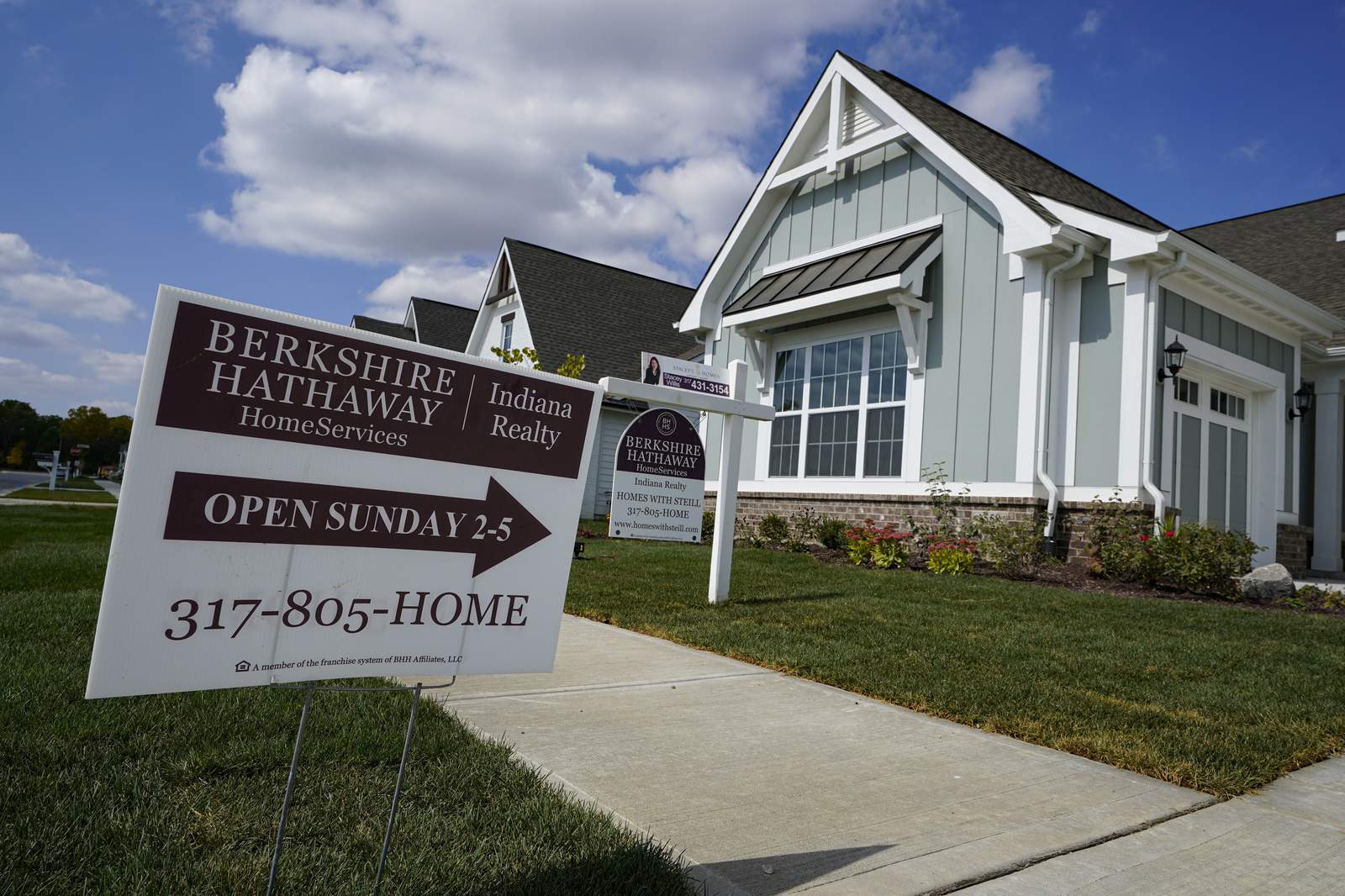 US existing home sales, and prices, rise again in January