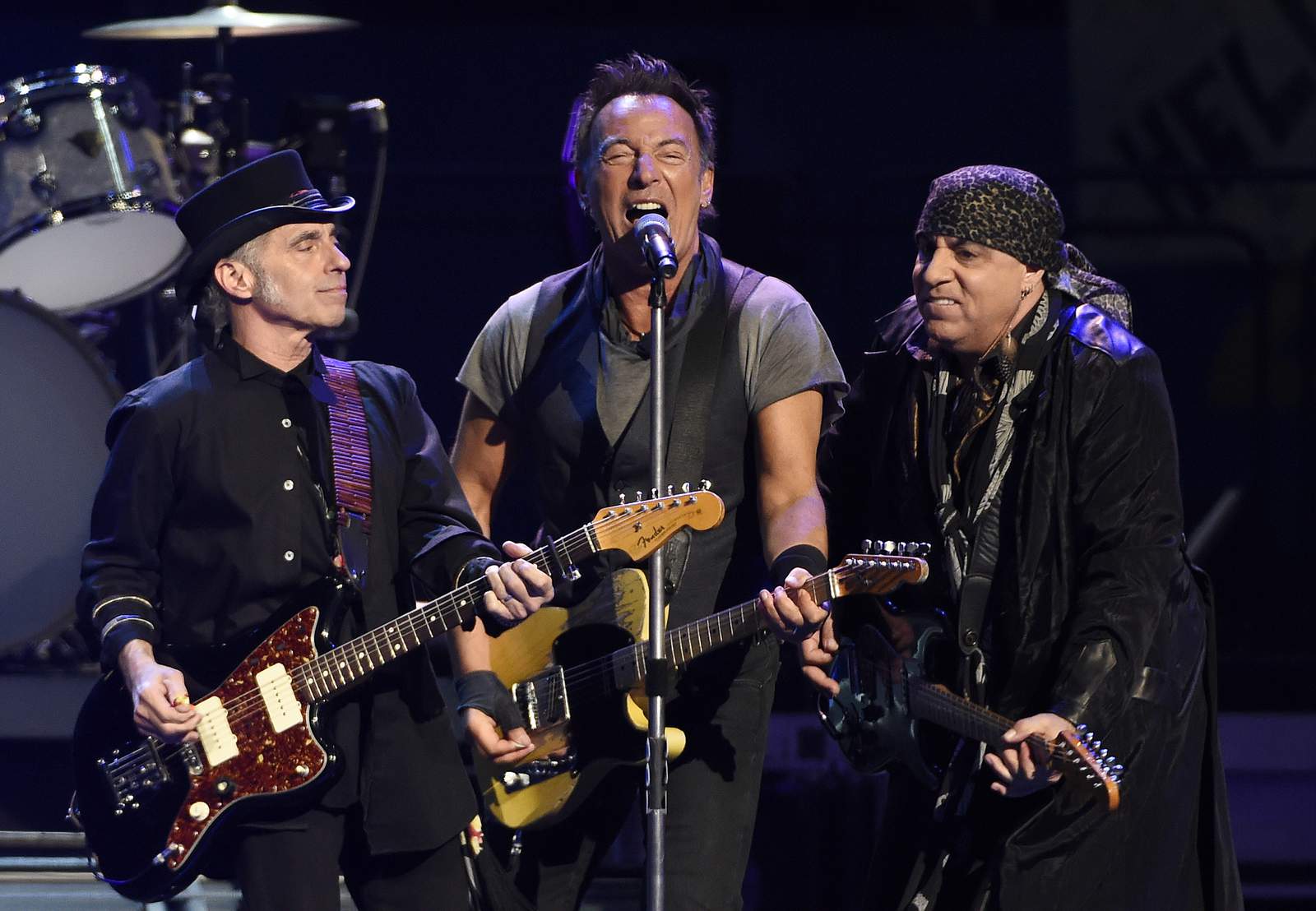 Bruce Springsteen and E Street Band plan new album in Oct.