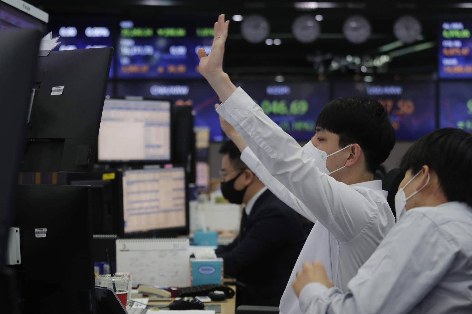Asian shares track Wall St decline as bond yields rebound