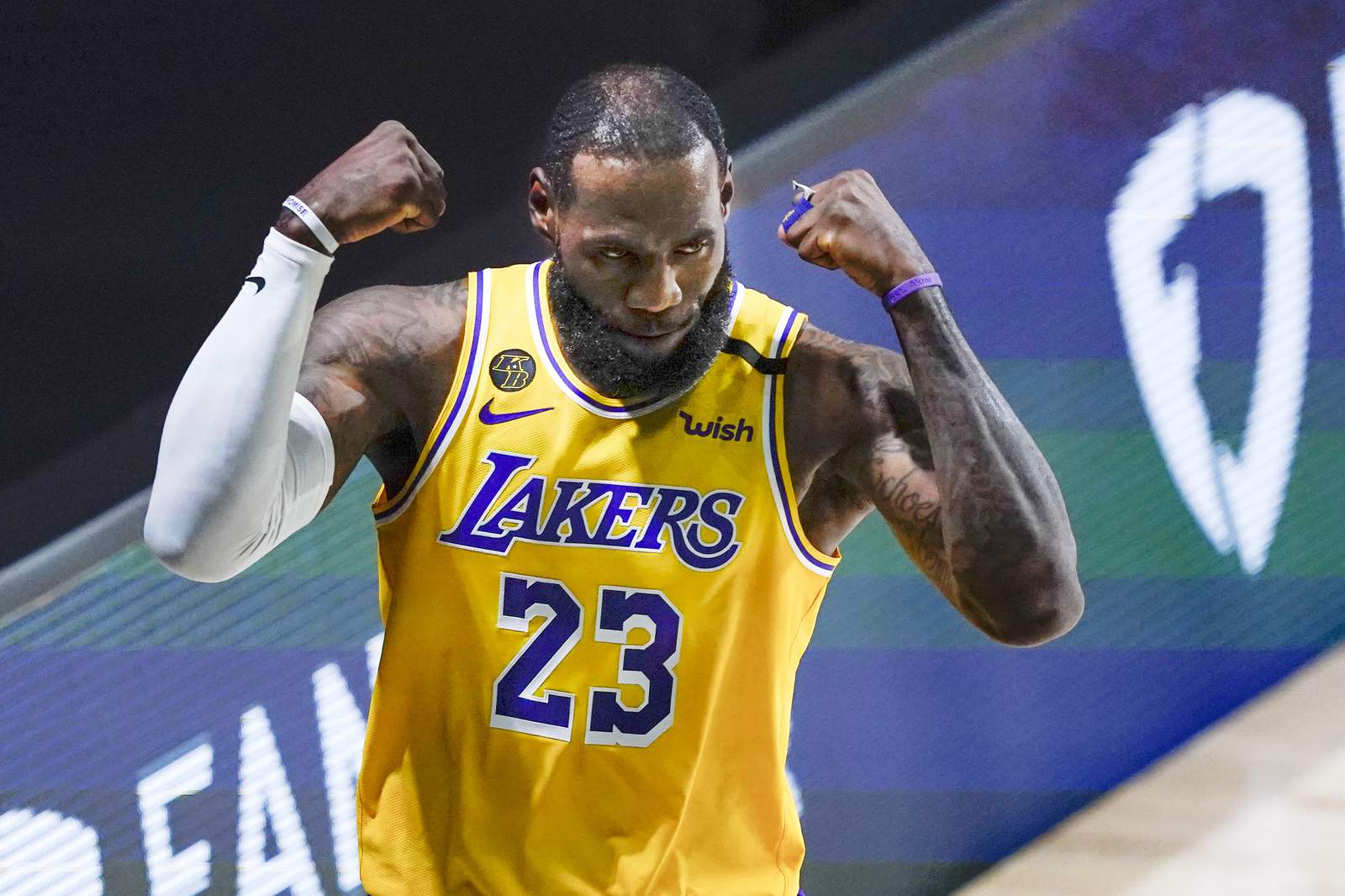 James and Lakers advance with 131-122 win over Trail Blazers