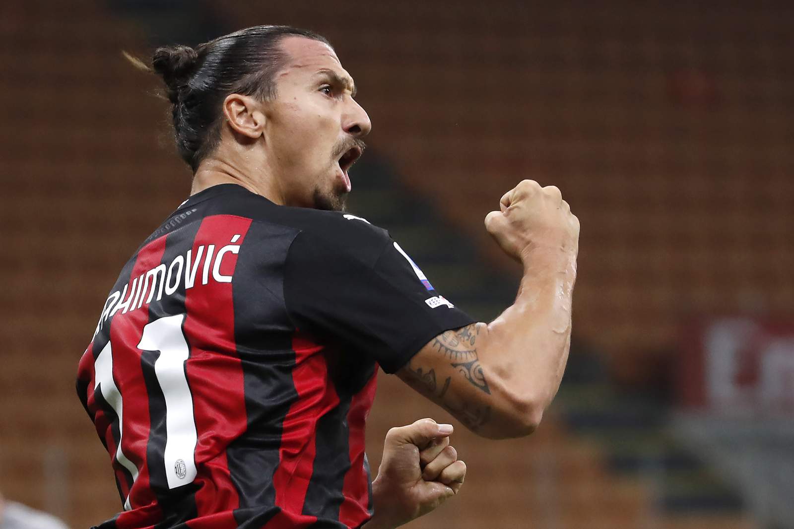 Milan striker Zlatan Ibrahimović tests positive for virus