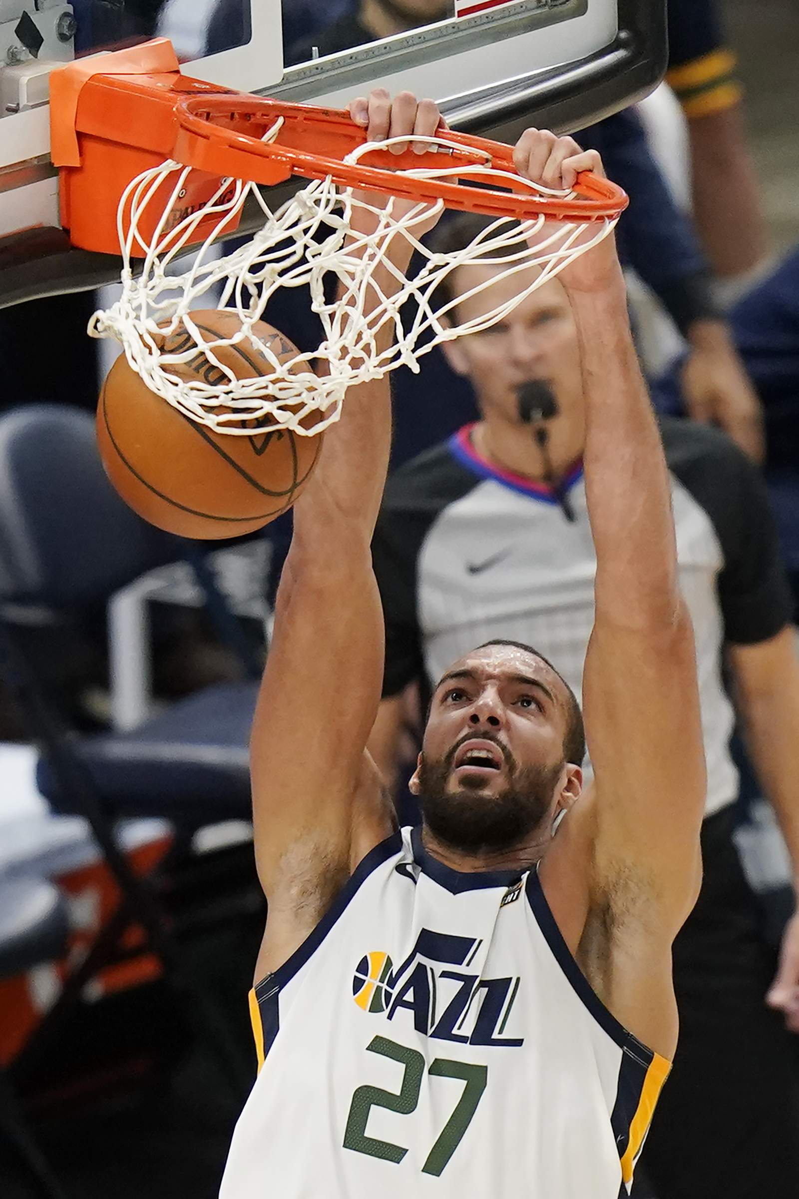 Gobert signs $205 million, five-year extension with Jazz