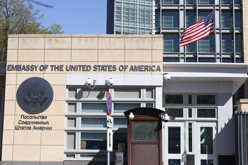 US bids 'do svidaniya' to Russian staff at Moscow embassy